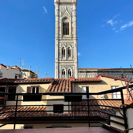 Rebecca Duomo View With Terrace Apartment Florence