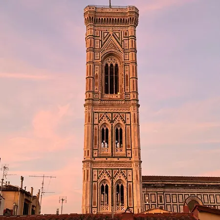 Rebecca Duomo View With Terrace Apartment Florence